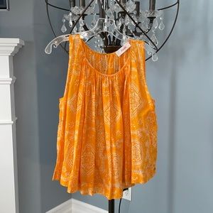 Beautiful new (no tags) Jucca top Size 40 Italian.